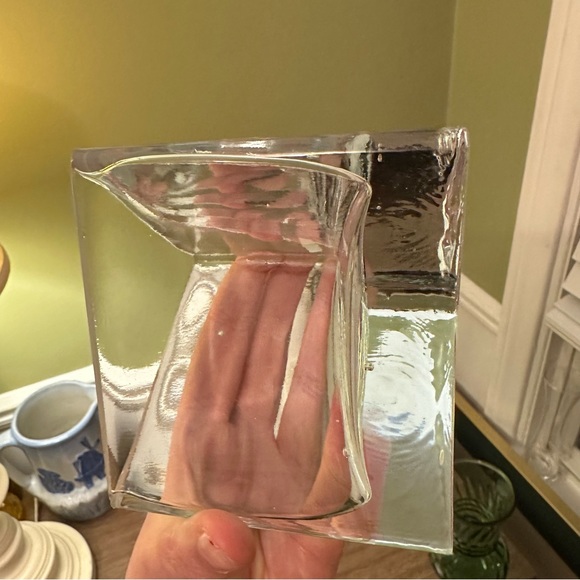 Heavy Bottom Triangle Vase - Picture 7 of 7